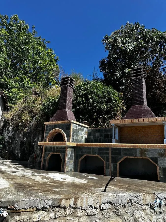 מלון Polican Bujtina Sakollari 0*,  אלבניה